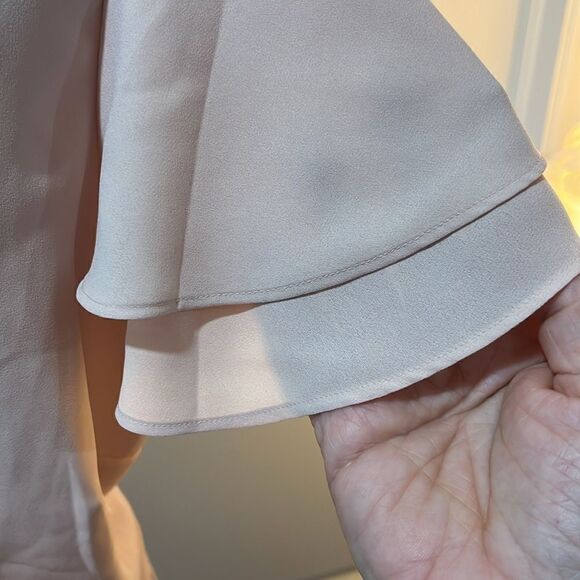 Calvin Klein Pleated Split V Neck Cap Flutter Sleeve Blush Color Blouse - Picture 4 of 8